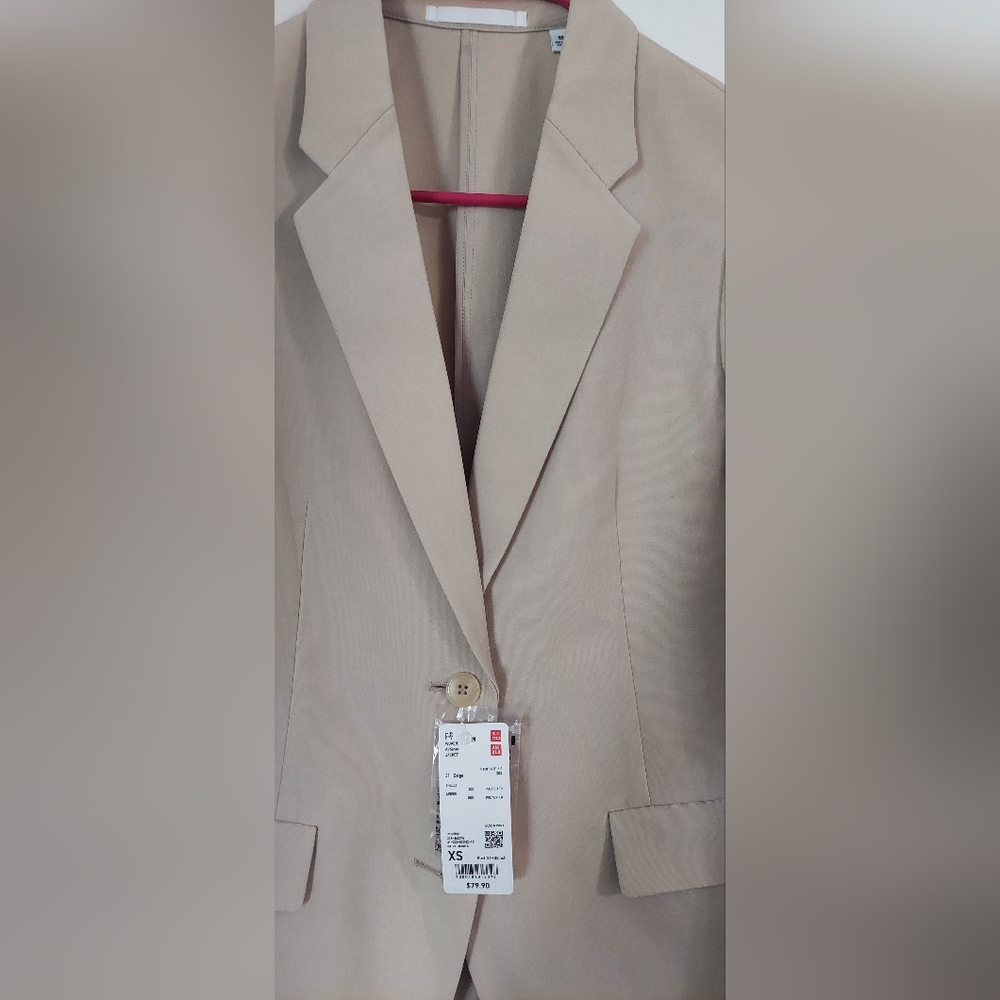 A10 UNIQLO jacket size XS - Picture 5 of 7